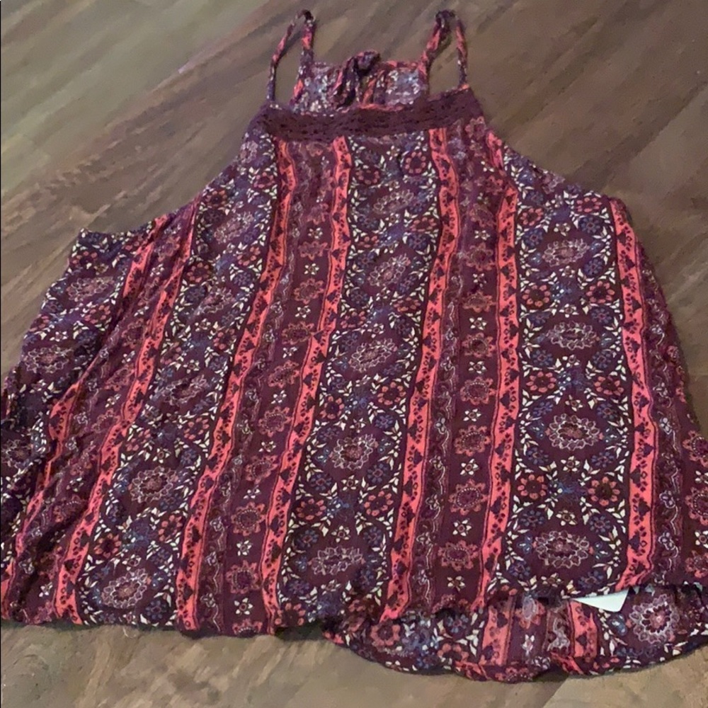 Maroon floral tank top